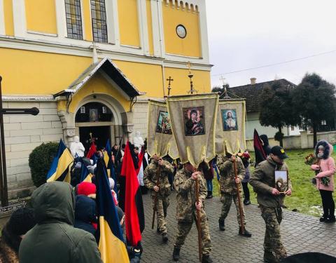 Львівщина попрощалась із Героєм Євгеном Тоненьковим