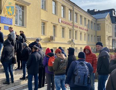 Вже понад 200 осіб стали донарами крові на Львівщині: кількість охочих зростає