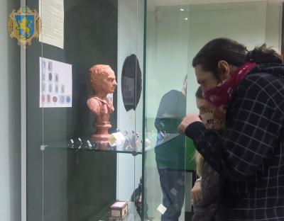 В історичному музеї презентували виставку про давні цивілізації