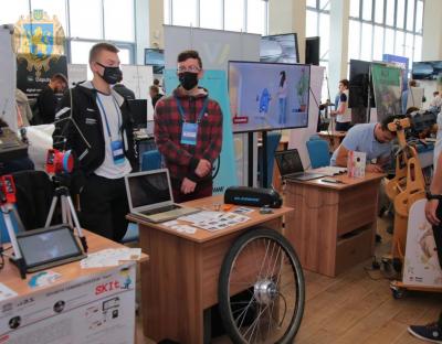 Десятки стартаперів презентують власні ідеї на ювілейному Міжнародному економічному форумі