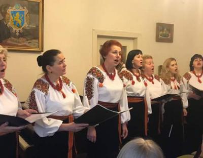 Творчий десант із Жовкви відвідав садибу Станіслава Людкевича