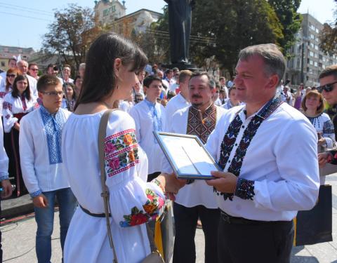 На Львівщині відзначили випускників, які отримали максимальний бал на ЗНО(+відео)