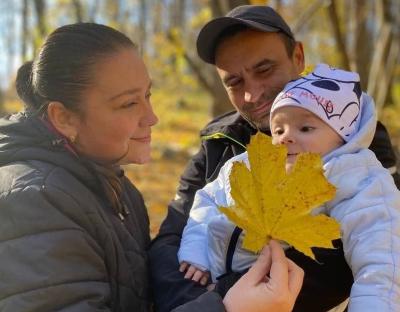 Об’єднались для Вікторії:  працівники ЛОДА передадуть 800 тис гривень для лікування дівчинки зі СМА