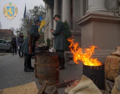 У межах відзначення річниці ЗУНР вулицями міста проходитимуть патрулі-реконструктори