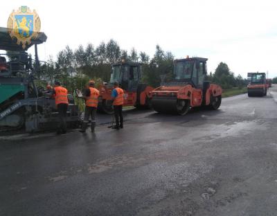 В області триває ремонт на автомобільних дорогах загального користування місцевого значення