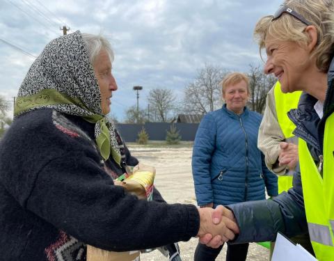 На Яворівщині частували піцою внутрішньо переміщених осіб в межах спільного з іноземцями проєкту