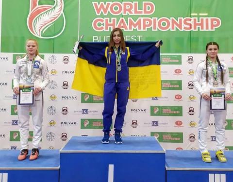 Анжеліка Намєснік – чемпіонка світу з гирьового спорту