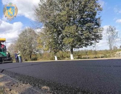 На Стрийщині ремонтують дорогу Голобутів – Завадів – Нежухів