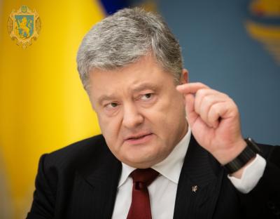 Путін намагається напередодні виборів підірвати ситуацію всередині України – Президент в інтерв’ю CNN