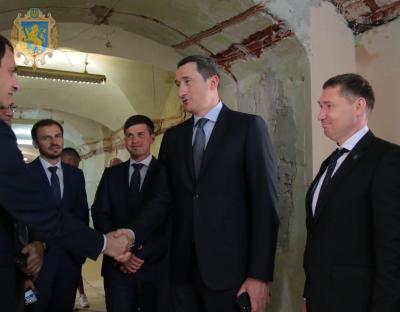  Міністр розвитку громад та територій України оглянув інноваційний науковий парк на базі Львівської політехніки