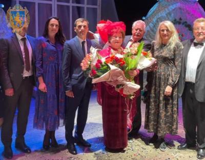 Акторка театру Надія Цибульська отримала державну нагороду «Народна артистка України»