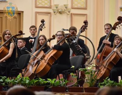 У Львівській філармонії оркестр «INSO-Львів» виконав найвідоміші твори Йоганна Штрауса