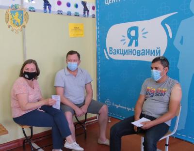 Вчора в області провакцинували 9777 осіб, з них 2038 - у центрах вакцинації