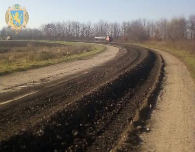 На Стрийщині триває ремонт дороги Слобідка – Журавне