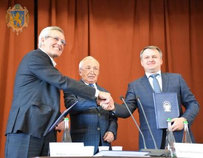 Львівська ОДА спільно з науковим та юридичним середовищем підписали Меморандум про співпрацю