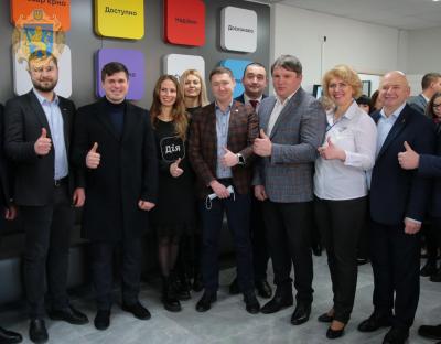  Понад 250 послуг можна отримати в сучасному Дія Центрі Новояворівська