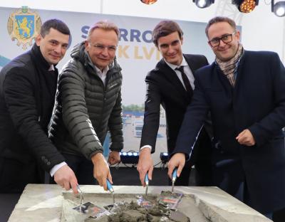 Майже 2 млрд грн інвестицій та тисяча робочих місць: у Львові заклали капсулу під будівництво індустріального парку