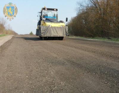На Городоччині розпочали ремонтні роботи автомобільної дороги у межах с. Братковичі
