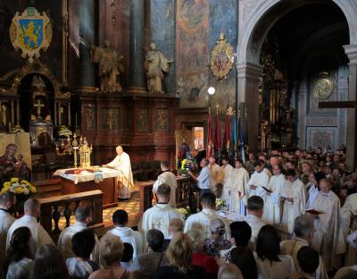 У Гарнізонному храмі святих апостолів Петра і Павла відбулась Архиєрейська Божественна Літургія з нагоди храмового празника