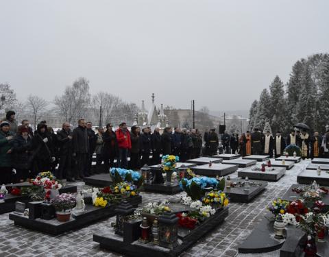 На Личаківському цвинтарі вшанували пам'ять новітніх Героїв