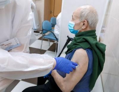 «Допоможіть людям літнього віку записатись на вакцинацію», - МОЗ