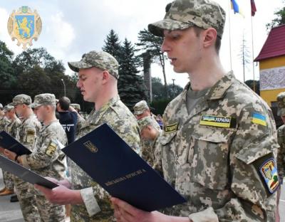 Студенти академії сухопутних військ склали присягу