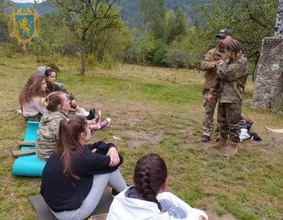 На Сколівщині провели військово-патріотичний вишкіл на честь Олени Степанів