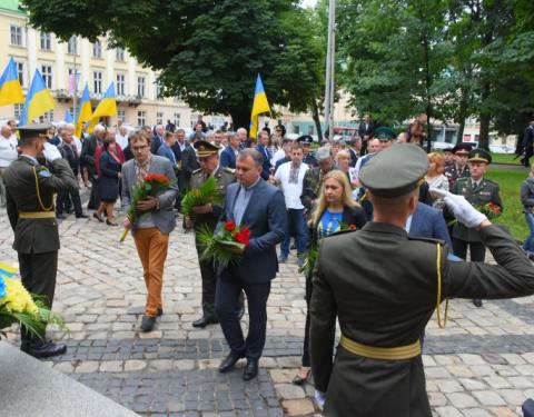 Львівщина святкує 22-гу річницю Конституції України