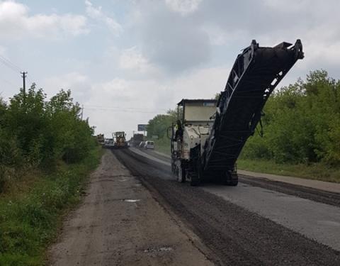 В області розпочали ремонт автомобільної дороги Ясенів — Золочів