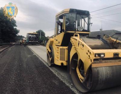 Сокаль - Стоянів: на Львівщині триває ремонт автомобільної дороги