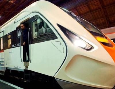 До Буковелю відтепер курсуватиме новий регіональний поїзд