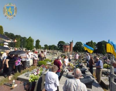 Делегація зі Львівщини вшанувала пам'ять загиблих українців у Польщі