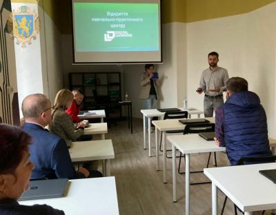 На Львівщині відкрили навчально-методичний центр «Digital Learning»