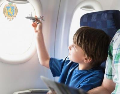 Мін’юст інформує про необхідність дозволу для дитини при виїзді за кордон