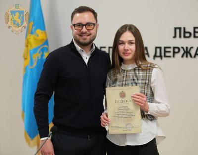 Олександр Кулепін відзначив подяками волонтерів «Дія»-центрів