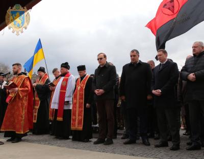 Максим Козицький вшанував пам’ять учасників Революції Гідності на Меморіалі Героїв Небесної Сотні у Львові