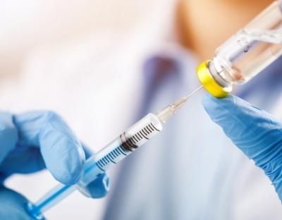 До уваги: за рішенням комісії з питань ТЕБ І НС вакцинація студентів носить лише рекомендаційний характер