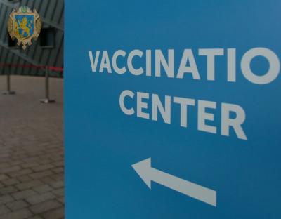 Вчора в області провакцинували 6995 осіб, з них 1893 - у центрах вакцинації