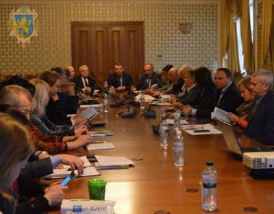 “Ключове – це людина, яка повинна отримувати якісну послугу на місці”, - Олег Cинютка