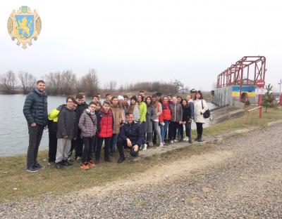 До Всесвітнього дня водних ресурсів для школярів з Львівщини організували екскурсії гідроелектростанціями