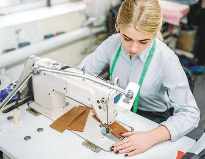 ЛОЦЗ: швачки та водії – професії з рекордним числом вакансій