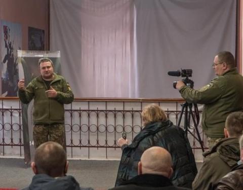 Триває ІІІ Всеукраїнський форум військових письменників