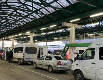 Черги на пунктах пропуску з країнами ЄС зменшуються