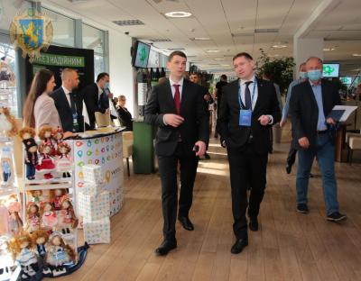 Business Expo: в межах Міжнародного економічного форуму працює виставка товарів та послуг українських підприємців