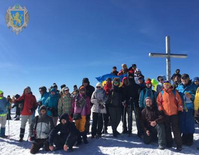 На Львівщині відбулось традиційне масове сходження на гору Говерлу «Говерляна-2019»