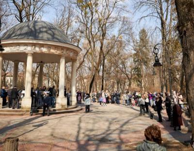 Львівська філармонія запрошує на концерти під відкритим небом та онлайн-події