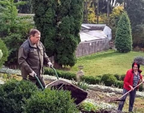 Навчально-дослідну земельну ділянку екологічного центру збагатили якісними ґрунтами