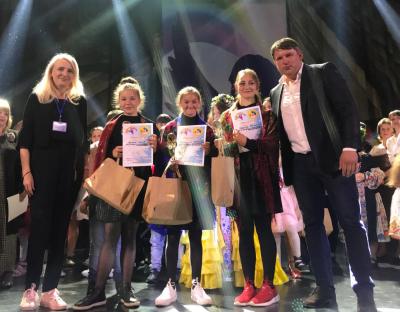 У Новояворівську відбувся фестиваль творчості людей з інвалідністю  "Політ з одним крилом"