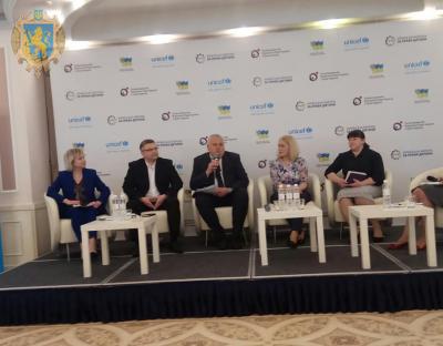  У Києві відбувся Міжрегіональний форум "Моніторинг прав дитини у системі альтернативного догляду"