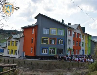 Нові школи та садочки: звітує Сколівська РДА 